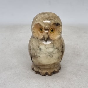 Vintage hand-carved Alabaster owl figurine | Made in Italy |