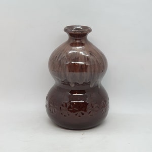 スカンジナビアの陶器製艶出し花瓶 | インテリアデザイン |