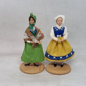 Pair of vintage folk art hand-made wood figurines | Sweden 1960 |