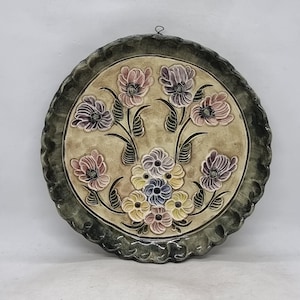 Vintage Ceramic Wall Plaque |
