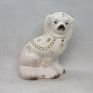 Beswick mantle dog figurine | Staffordshire dog figurine | Made in England |