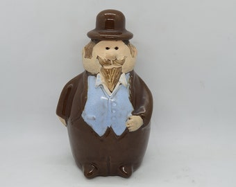 Swedish ceramic figurine – Jie Keramik | Grantofta Sweden | Design by Annika Kihlman |
