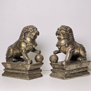 Pair of Vintage Heavy Brass Foo Dog Statues – Guardian Lions