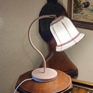 Vintage Scandinavian table lamp |