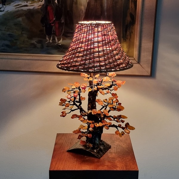 Lampe d'arbre en ambre baltique naturel fait à la main |