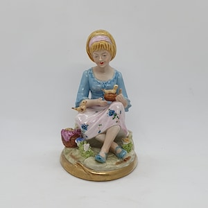 Vintage CapoDiMonte Girl With Birds Figurine | Made In Italy |