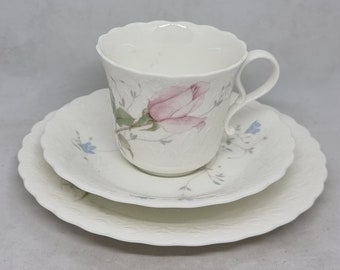 Vintage &quot;Narumi&quot; bone china trio set &quot;Rosa Somnium&quot; | Made in Japan |