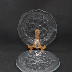 Vintage Kosta Boda Glass Plates &quot;Grapes&quot; by Ann Wärff |