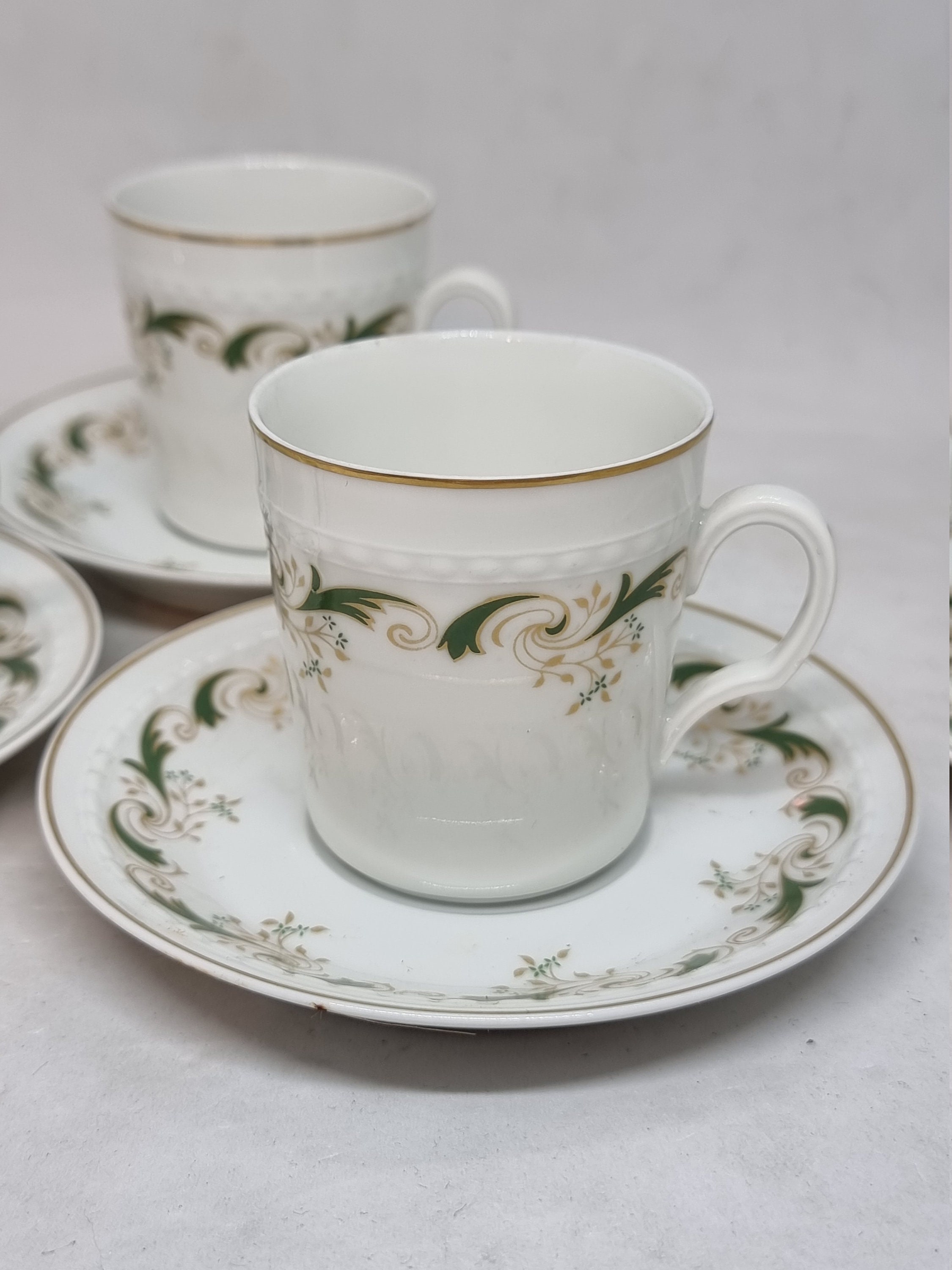 カップ3コ　ソーサー2コ　FURSTENBERG Vintage Furstenberg Porcelain Cups and Saucers | Made in Germany