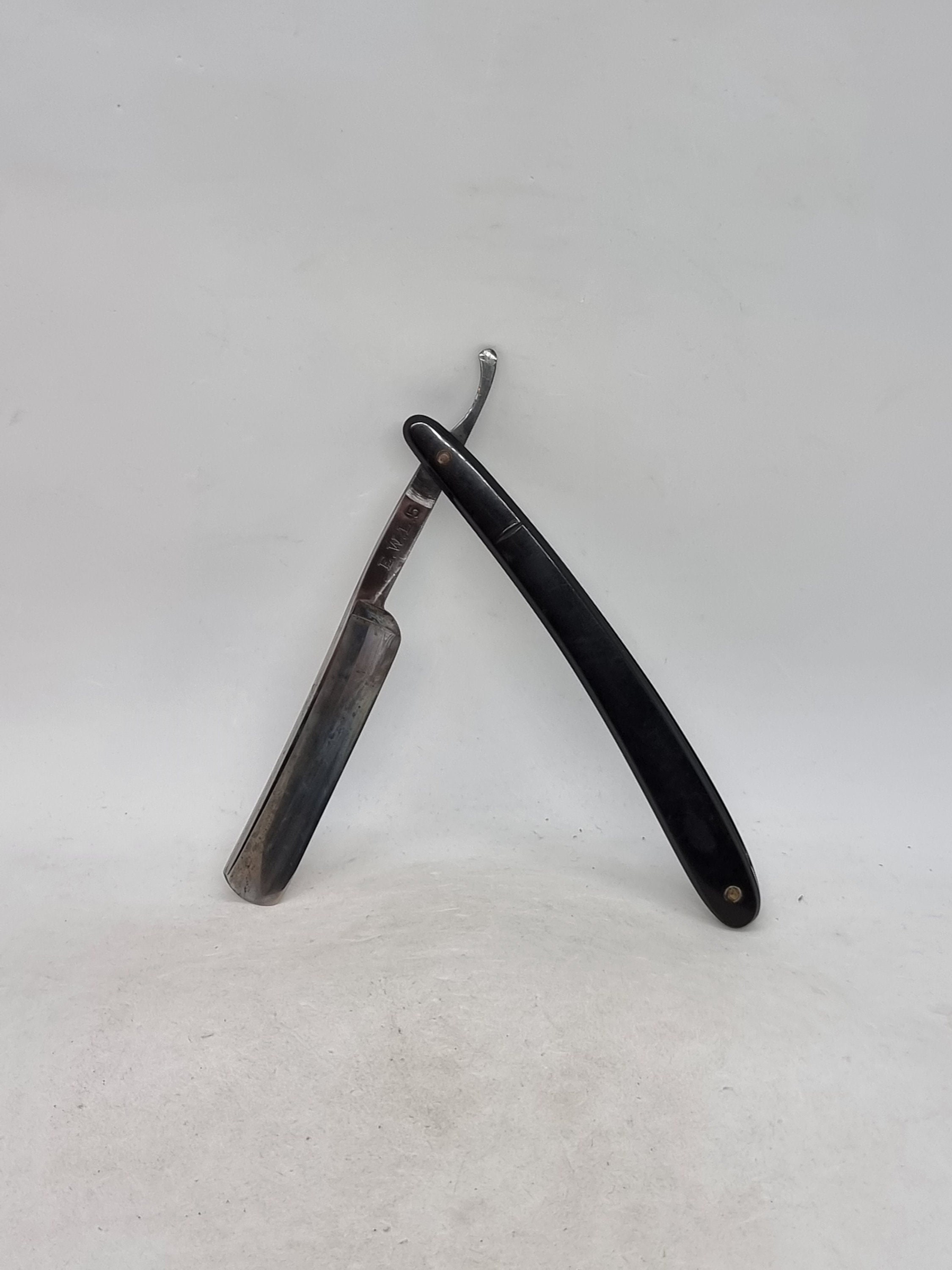 E. W. L. Swedish Straight Razor | Made in Eskilstuna, Sweden