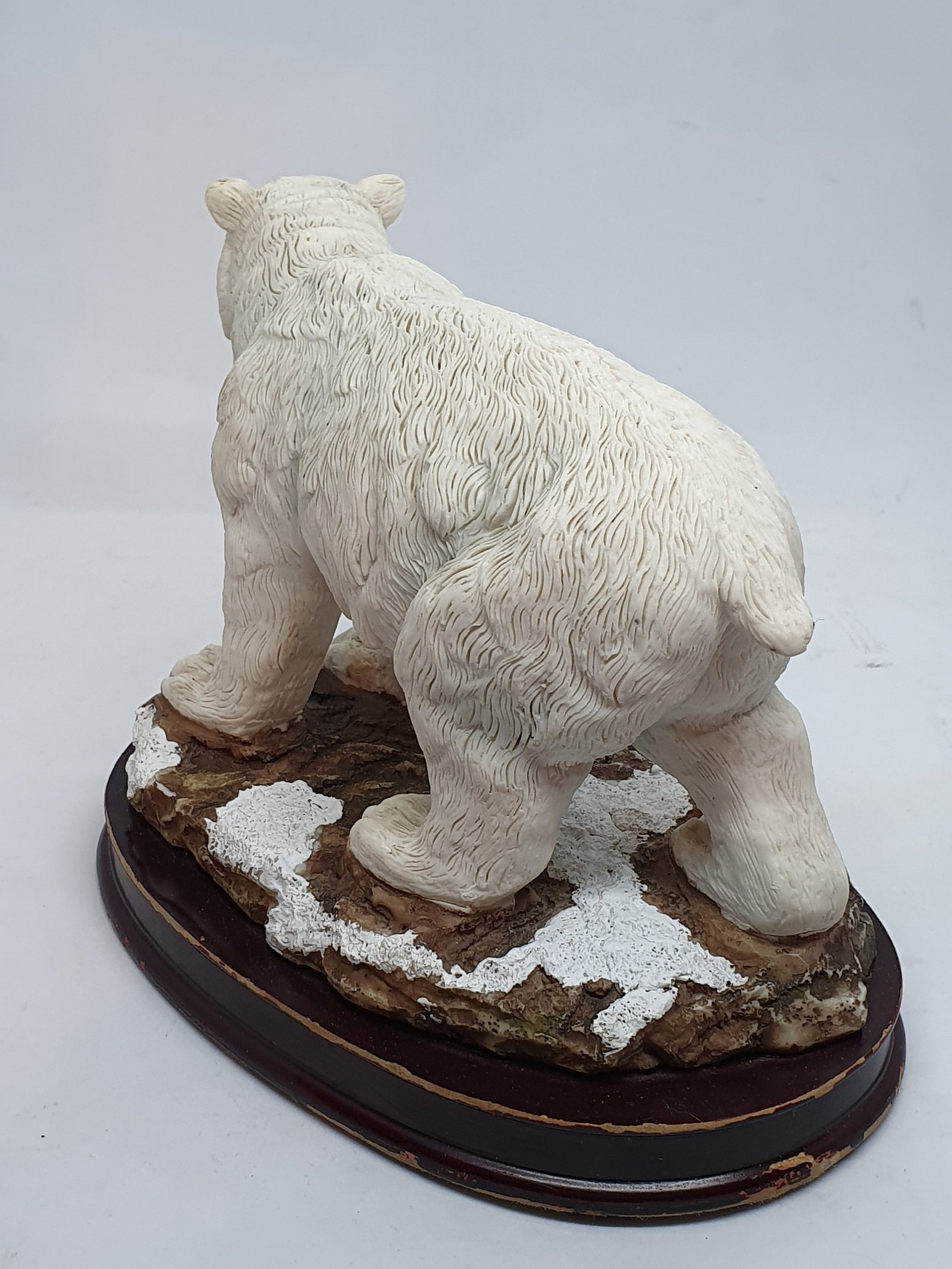 giant polar bear statue