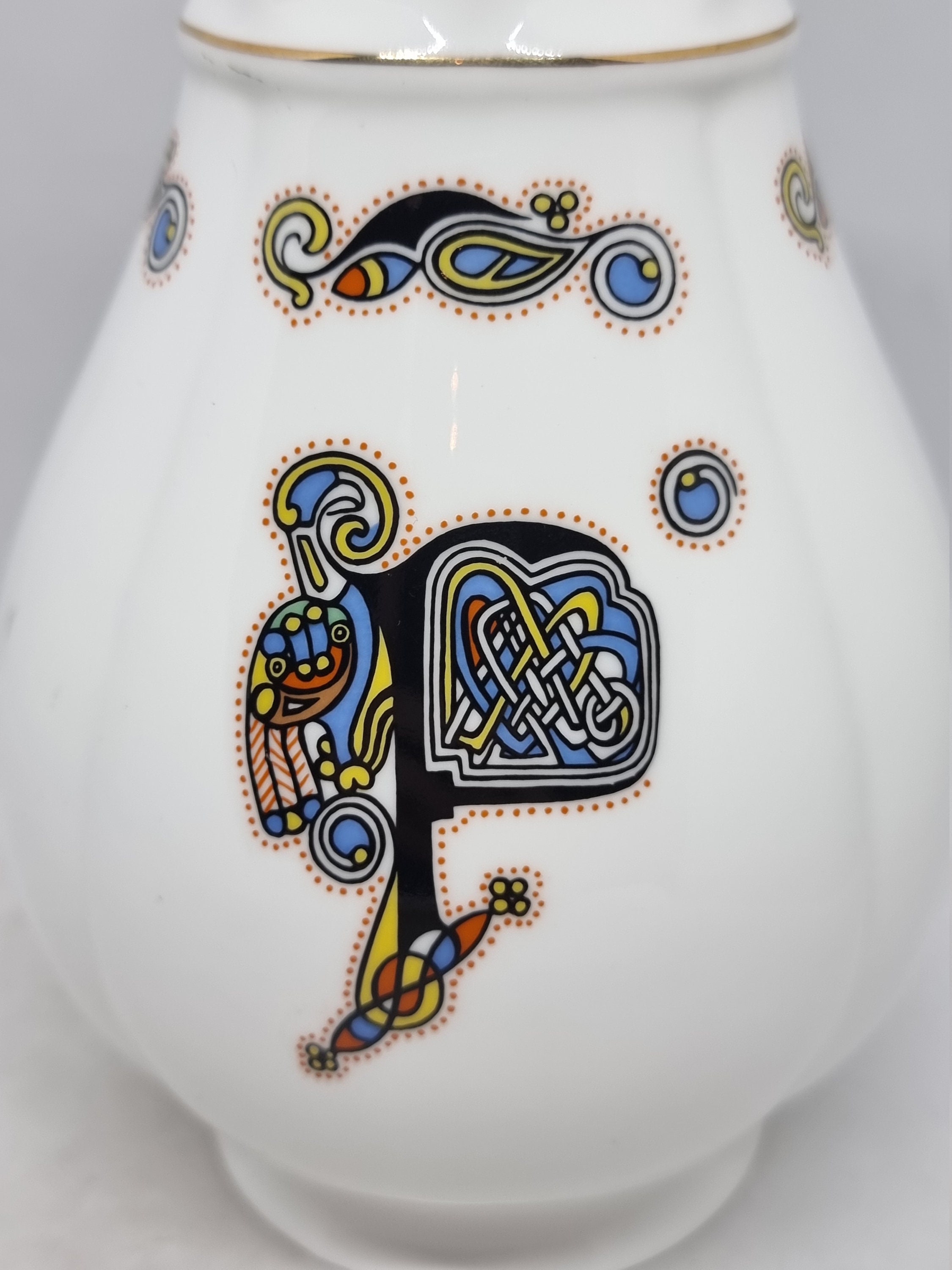 Royal tara top bone china