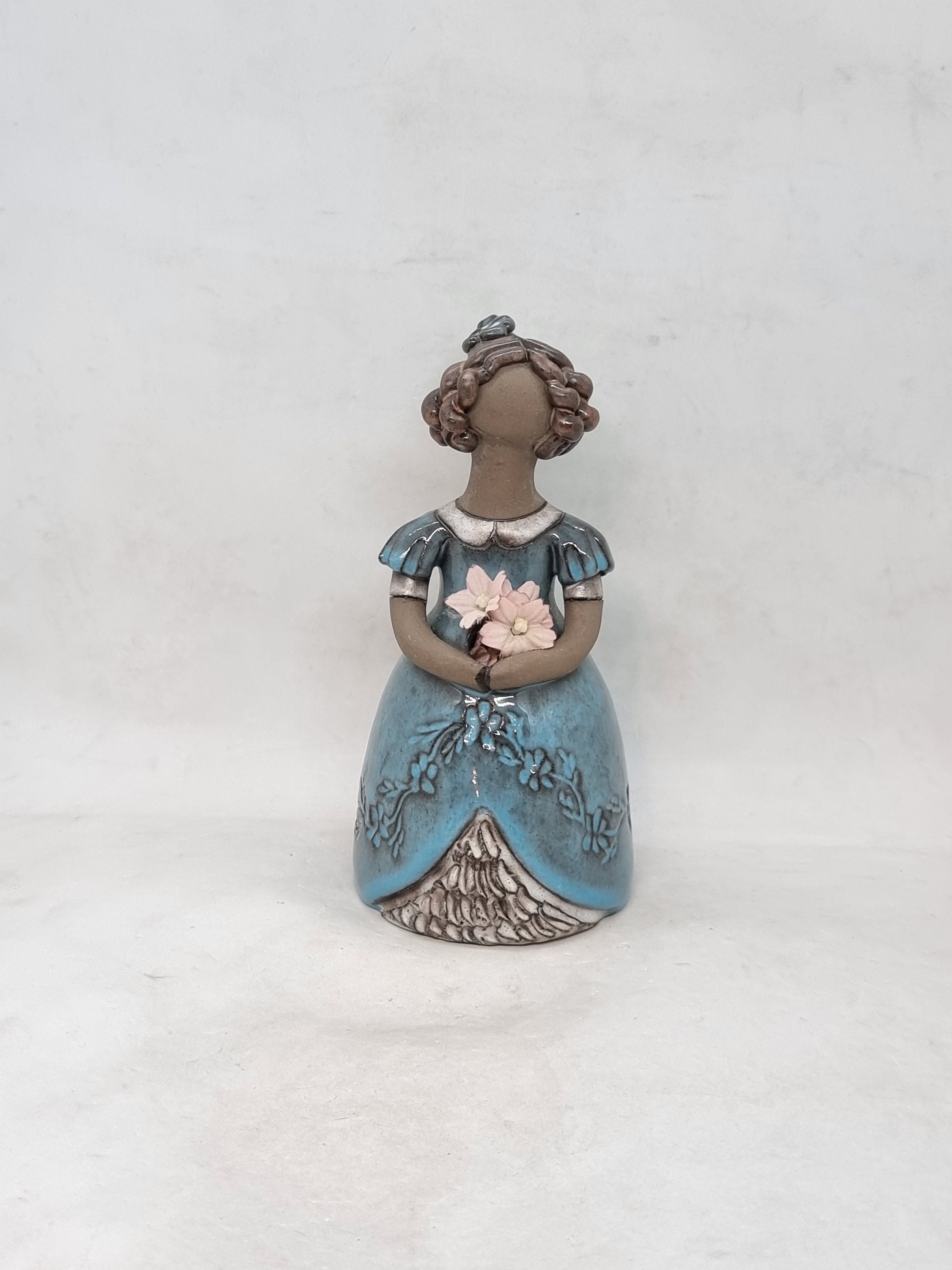 Statuetta in ceramica Ragazza con orecchino di perla ML18DA/2RO Goofi Egan
