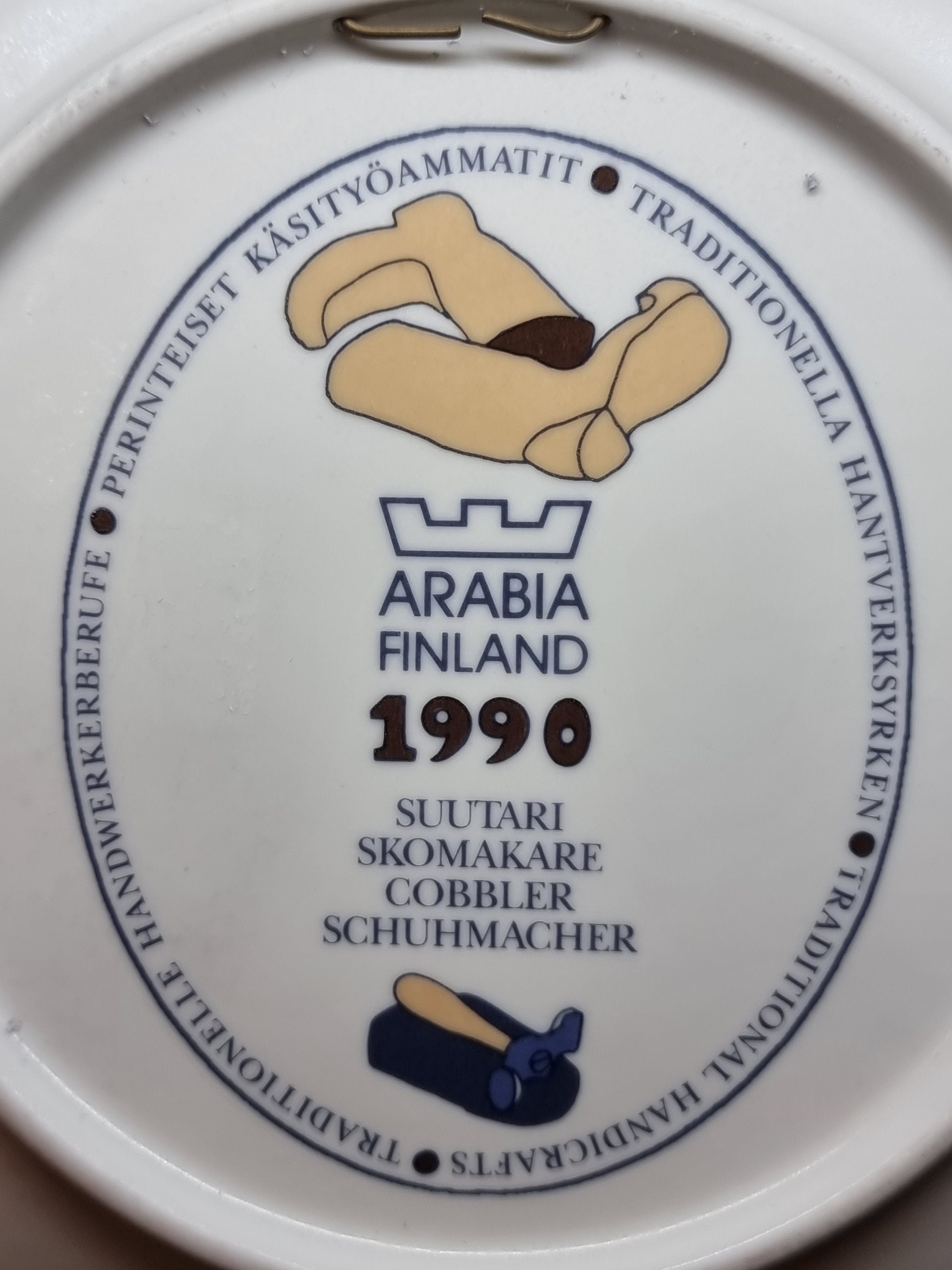 1990 Arabia Finland Wall Plate 