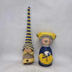 Pair of vintage folk art hand-made wood figurines | Sweden 1960 |
