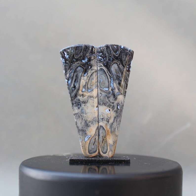 Maligano jasper pair