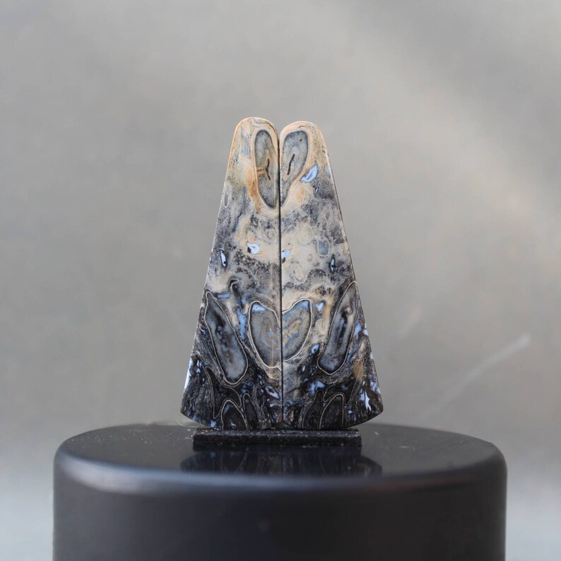 Maligano jasper pair