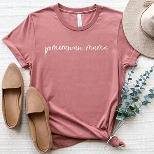 Pomeranian Mom Shirt, Pomeranian Mama Sweatshirt, Dog Mom, Dog Mama Shirt Gift, Gift For Dog Mom, Gift For Dog Owners