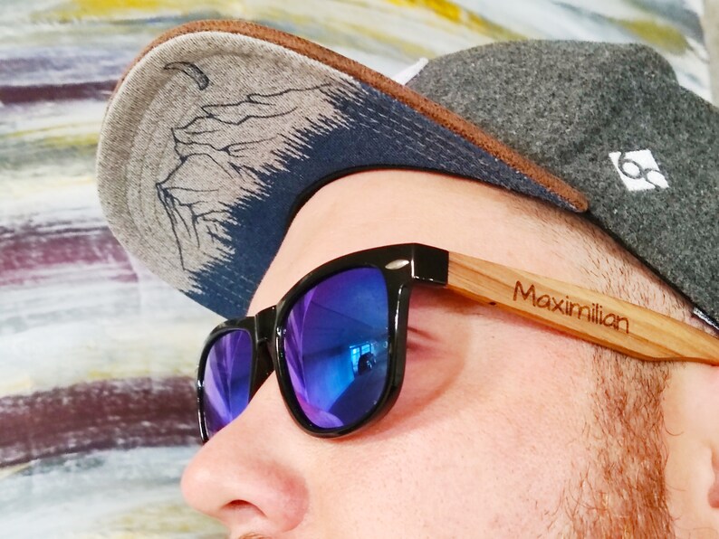 Personalisierbare Brille Holz Sonnenbrille Verspiegelt Polarisiert Name Modern Bild 6