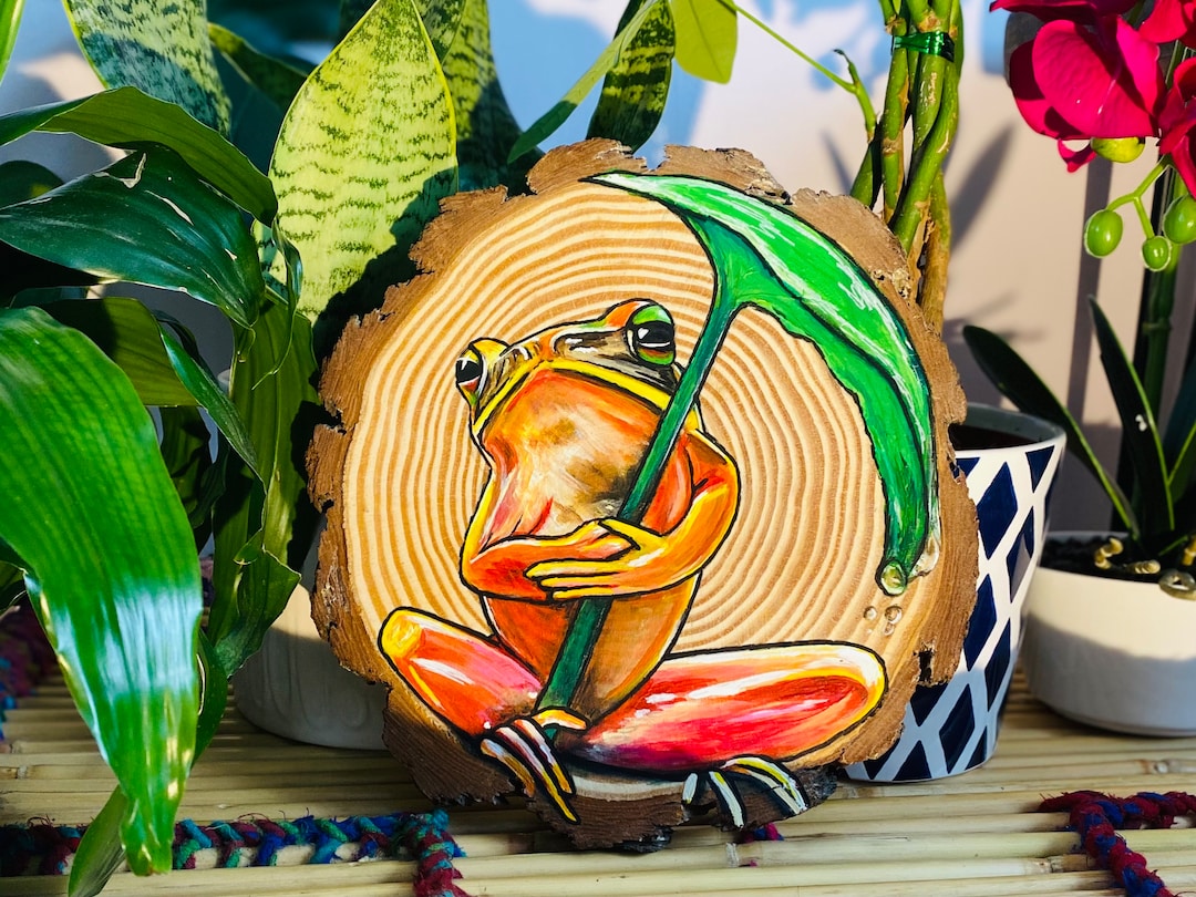 Animal Wall Hanging. Log Slice Art. Robins Bees and Frogs. Etsy