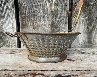 Antique Strainer — Vintage Strainer — Fruit Strainer — Vintage Metal Strainer - Vintage Kitchen Decor - Metal Strainer - Vintage Colander