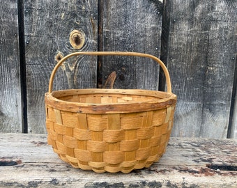 Vintage Harvest Basket — Vintage Basket — Basket For Harvesting — Garden Basket — Basket for Garden — Round Basket — Vintage Garden Basket