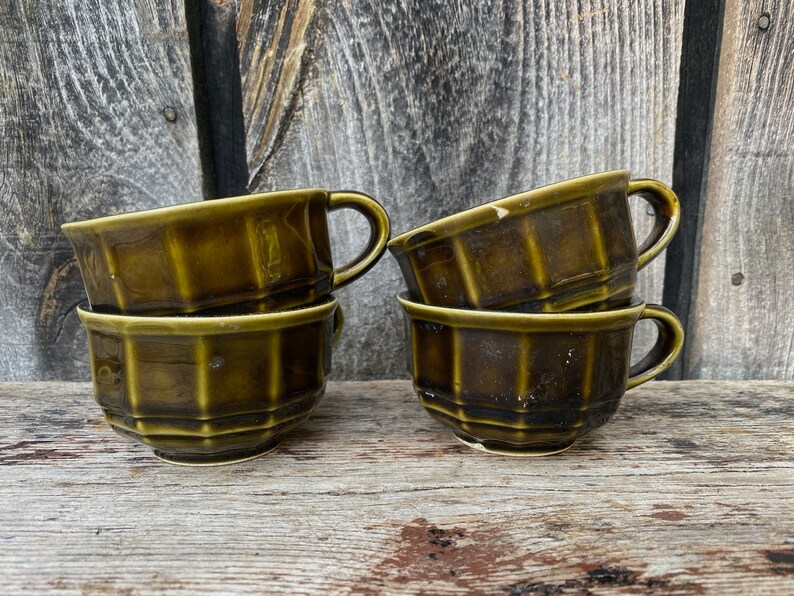 Vintage Mugs 1970s Mugs Set of 4 1970s Mugs 1970s Mug Set Pflatzgraff Mugs Pfaltzgraff Pottery Dark Green Mugs 1970s Mugs image 2