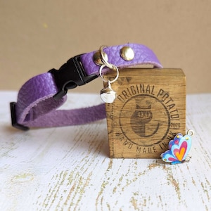 Purple Italian Leather Cat Collar, Soft Leather Collar, Safety Cat Collar Breakaway, Kitten Collar, Custom Cat Collar