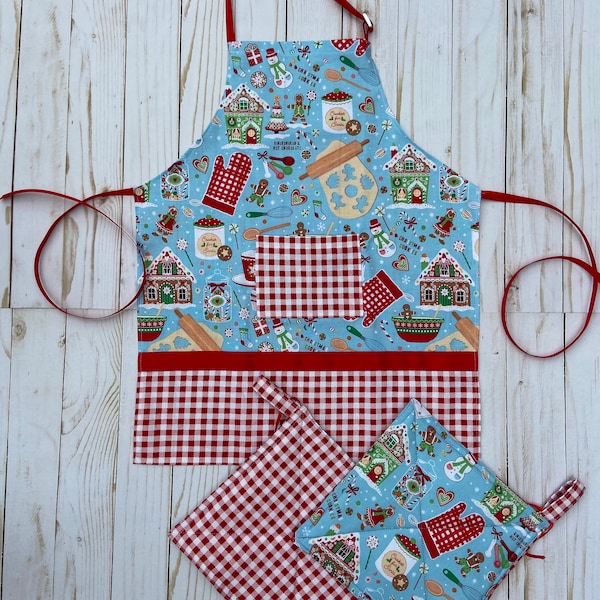 Mother and Daughter Apron, Christmas Apron, Gingerbread House Apron, baking Apron, potholder, child’s apron, adult apron, Christmas gift