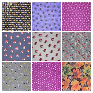 以下が含まれることがあります： ハロウィーンと秋のテーマのさまざまなパターンが施された9種類の生地見本。パターンには、キノコ、クモ、葉、家などがあります。見本は3x3のグリッドに配置されています。