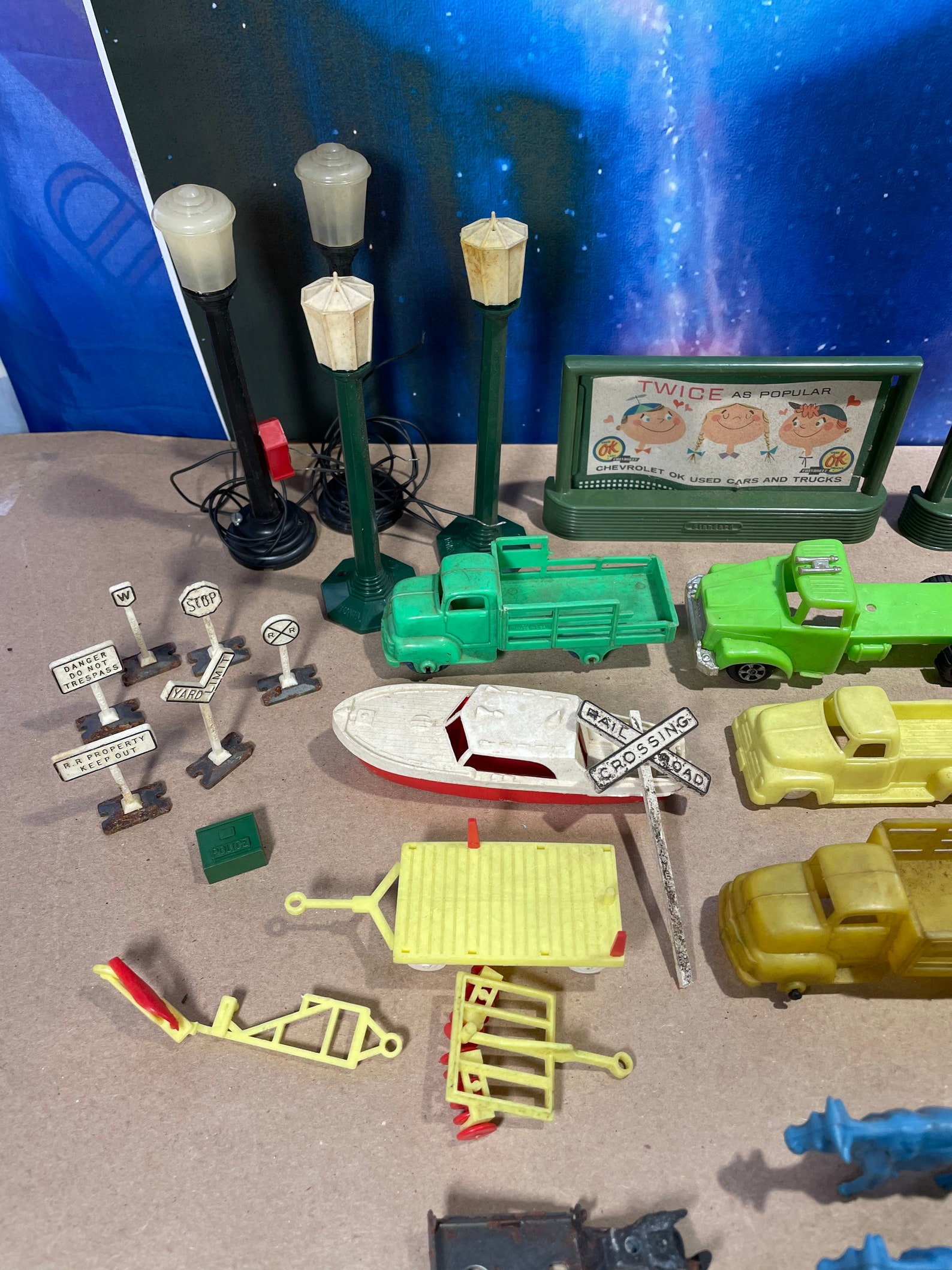 Large Vintage Lionel Train Parts & Pieces Lot Etsy