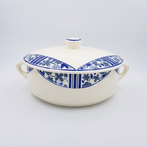 Vintage covered dish / Pasta dish / Meat sauce dish / Badonviller, France 1930 / Item details below