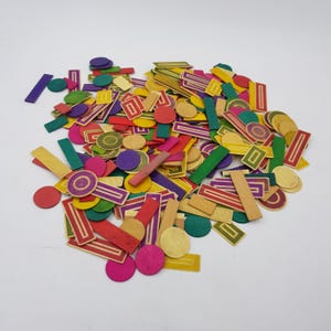 Más de 200 fichas antiguas de madera y plástico para juegos de cartas/juegos de mesa | Varias formas, tamaños, colores | Vea abajo
