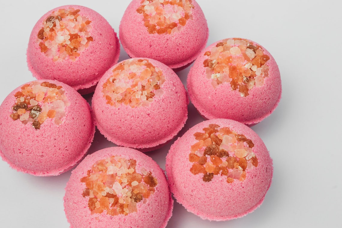 LUXURY BATH BOMBS Box of 3 or 6 Scented Bath Bombs in a Gift Etsy UK