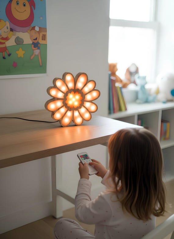 Flower Night Light for Kids | Wooden Daisy Lamp for Nursery Decor | Soft LED Floral Light | Nature-Inspired Room Decor