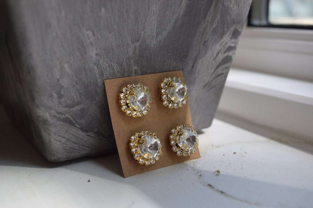 Pins Magnétiques Numéro De Concours Western - Fait Main, Neuf - Porte-pin's Gravé Floral