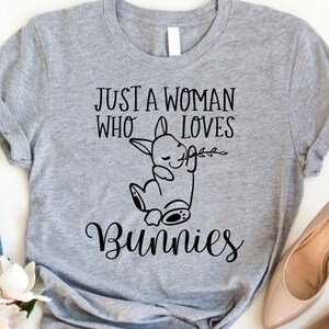Bunny Mom Shirt, Bunny Gift, Bunny Mom, Present For Mom, Bunny Lover, Mom Shirt, Bunny Shirt, Bunny Lover Shirt, Rabbit Lover, Cute Bunny