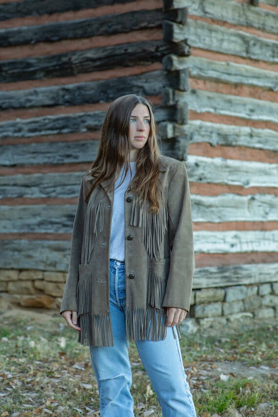 anthropologie-fringe-vest-louise-et-cie-brown-suede-flap-shoulder