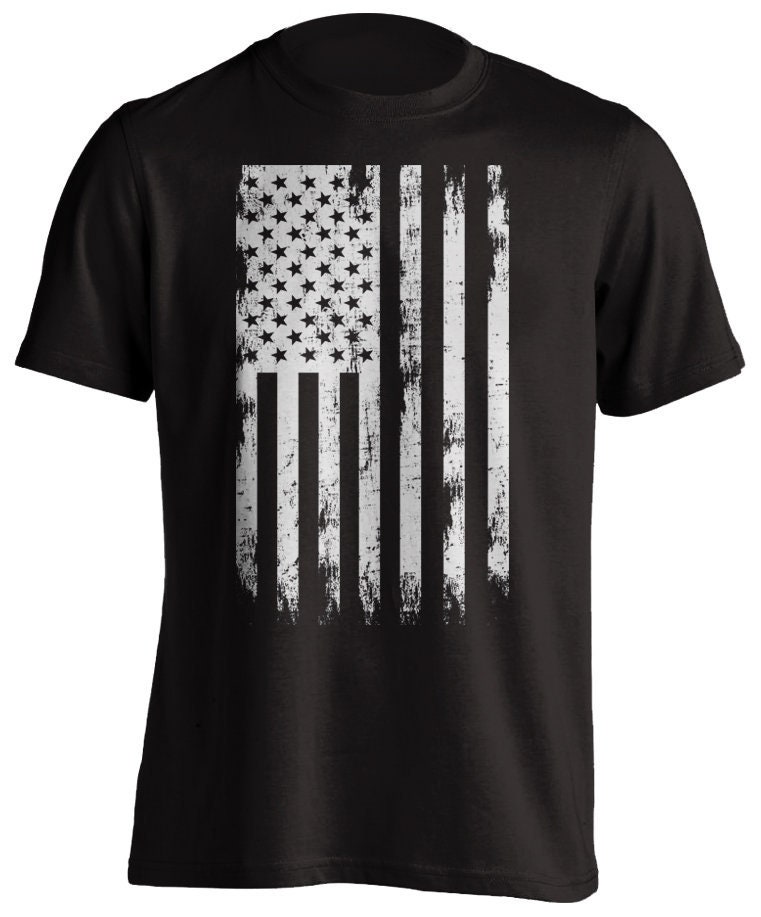 Discover Patriotic American US Flag Distressed 3D T-Shirt