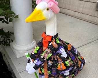 Housecoat witch Goose outfit and curlers for large 19”-24” goose or duck