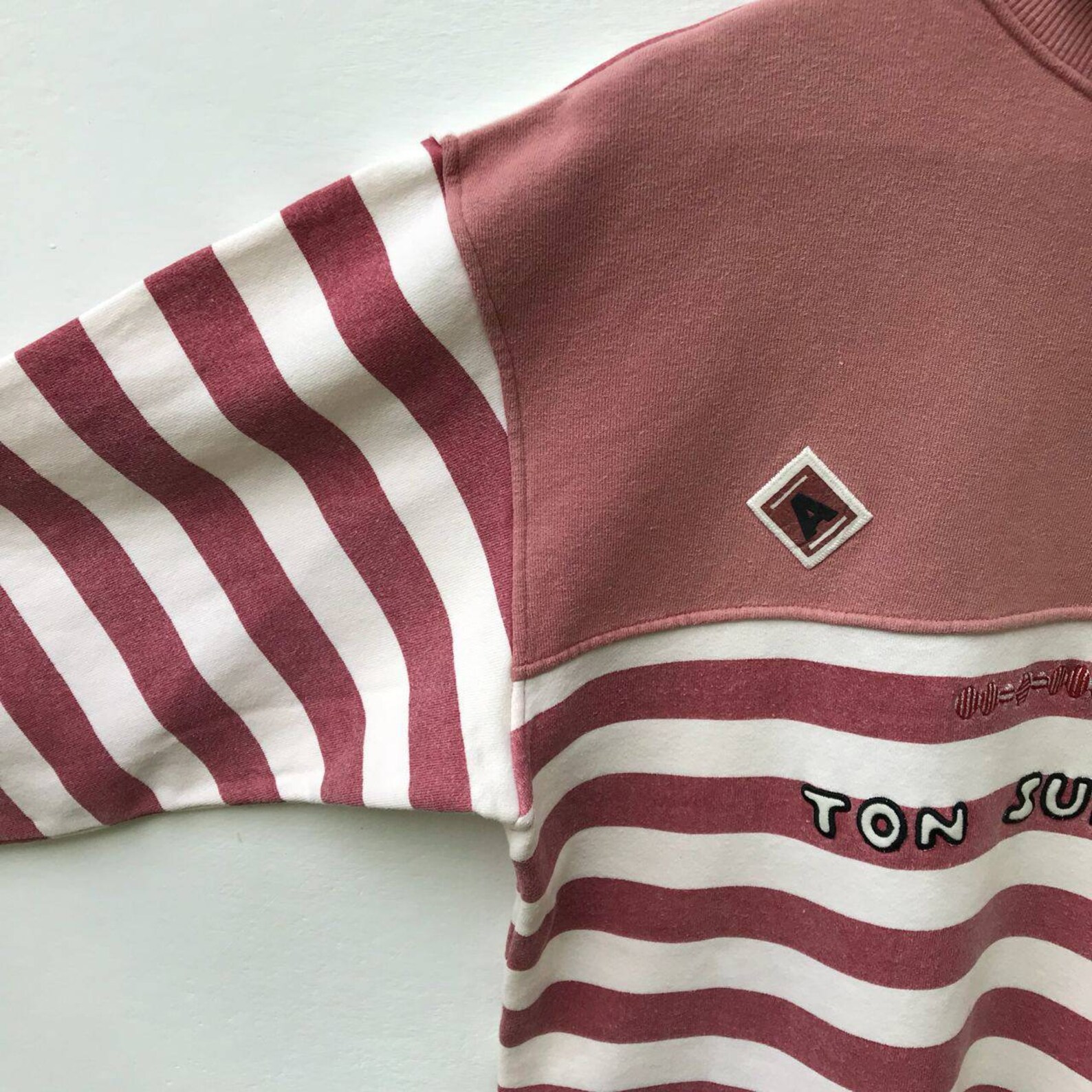 ton sur ton sweatshirt