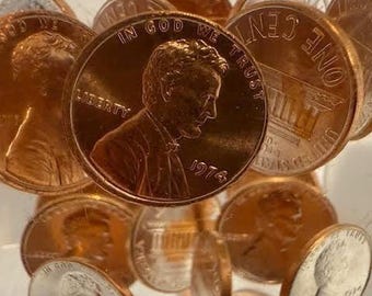 Vintage 1974 Penny Lucite Cube – MCM Coin Paperweight