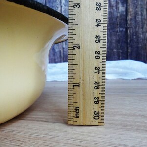 Große gelbe und schwarz getrimmte Emailleware Schale Vintage | Etsy