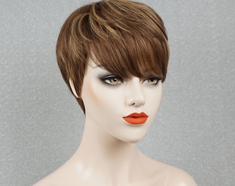 100% Human Hair Warm Brown Golden Blonde Highlights Pixie Wigs 150 Density Full Cap Wig with Bangs Natural Look Customizable Wigs for Women