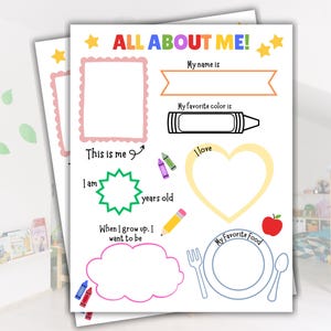 Puede incluir: Una hoja de actividades imprimible blanca titulada ALL ABOUT ME! con gráficos coloridos que incluyen un marco de fotos rosa festoneado, un crayón, un corazón amarillo, una manzana roja, un plato con cubiertos y varios espacios en blanco.