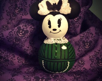 Haunted Mansion Minnie