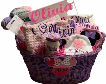 Minnie Mouse Gift Basket ensemble