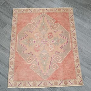 2x3 Rug, Faded Rug, Handmade Wool Rug, Doormat Rug, Bohemian Rug, Vintage Rug, Oushak Rug, Small Area Rug, Bathroom Kitchen Rug 2.2x2.7 FT.