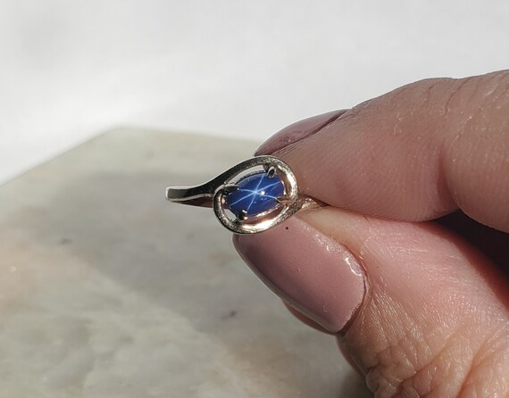 Vintage Star Sapphire Set in 10kt White Gold - image 2