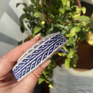 Tablet woven belt leaves pattern 100% wool